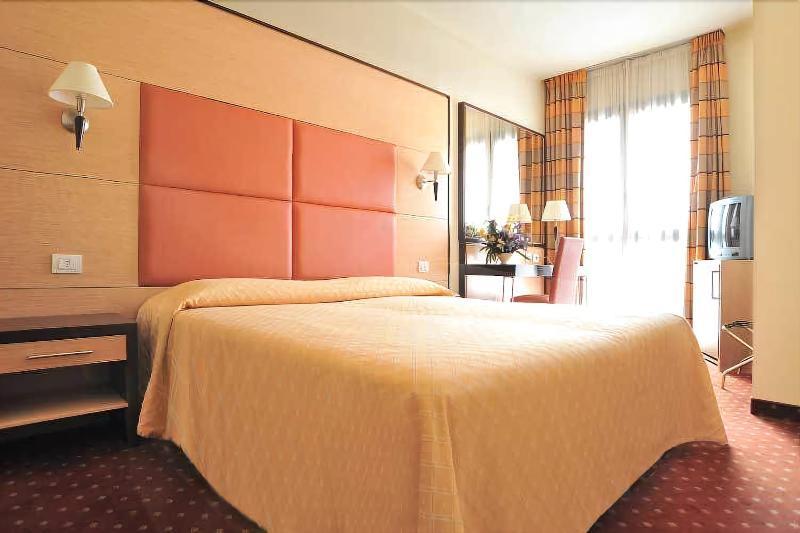 Inn Hotel باربيرينو دي موجيلو المظهر الخارجي الصورة