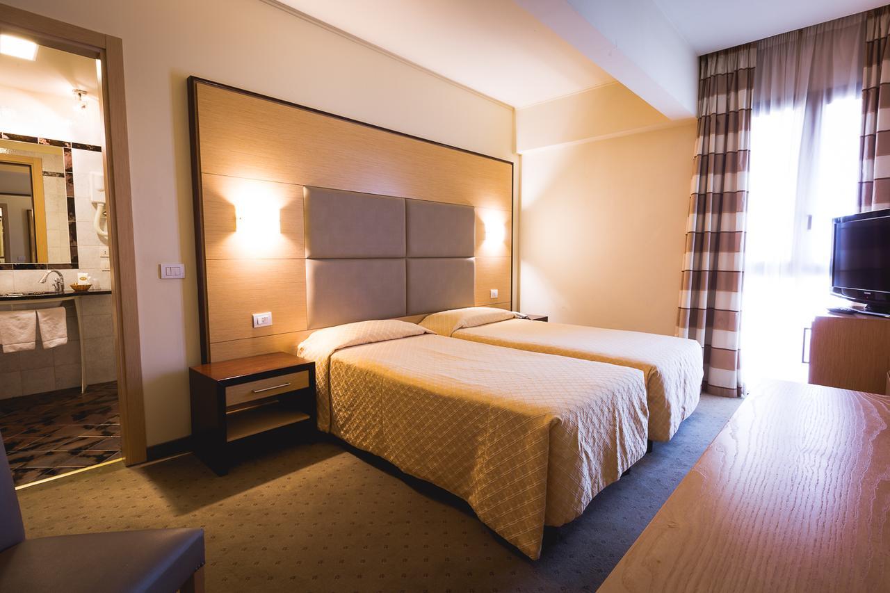 Inn Hotel باربيرينو دي موجيلو المظهر الخارجي الصورة